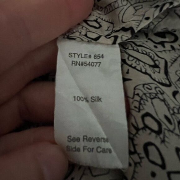 CAbi Womens Blouse Shirt Medium 100% Silk Sketch Print Paisley Button Front - Picture 8 of 10